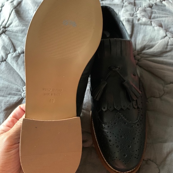 Brand New Women’s wing tip loafer with tassel - Picture 2 of 6